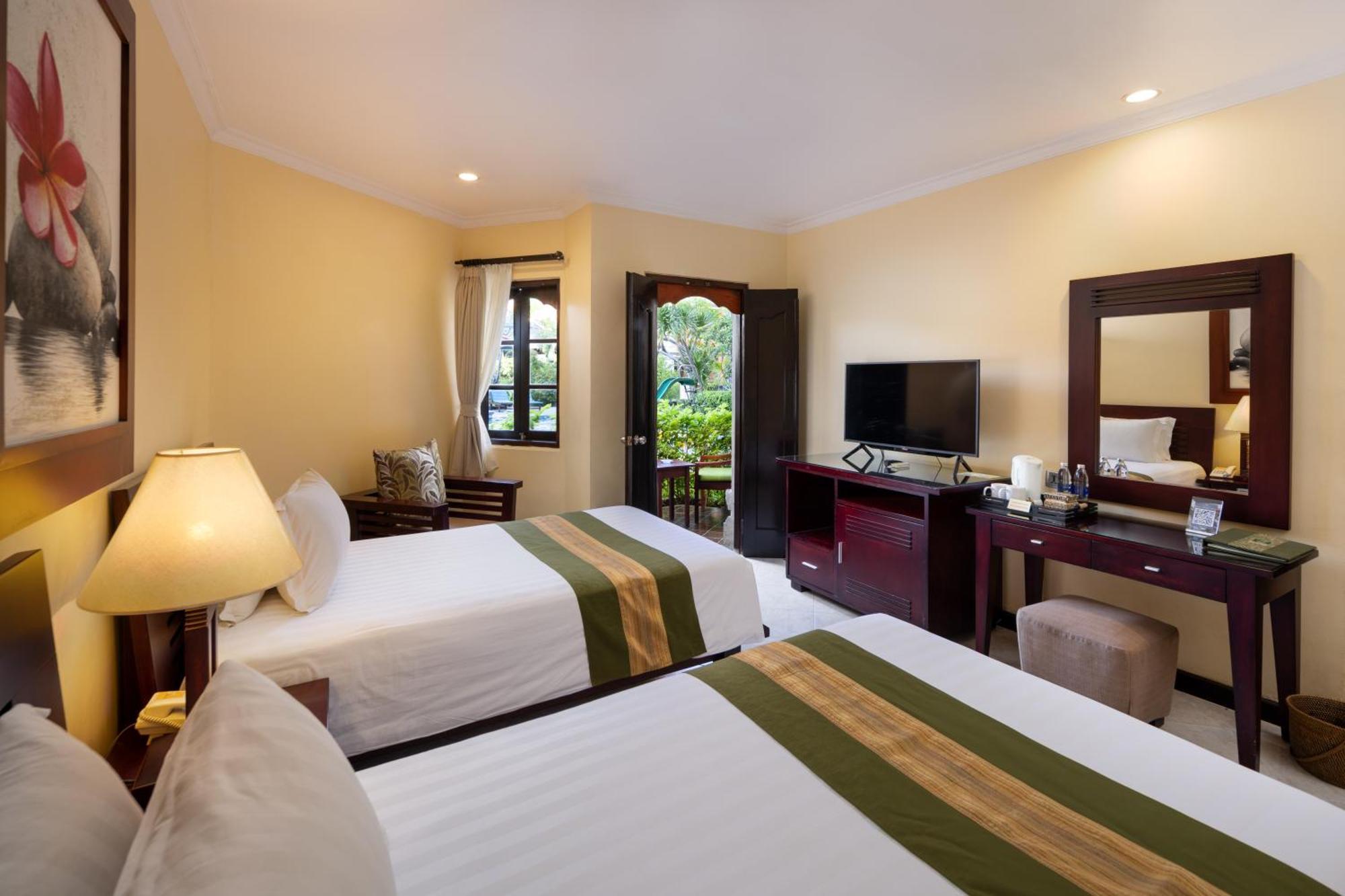 Adi Dharma Hotel Kuta Kuta  Exterior photo